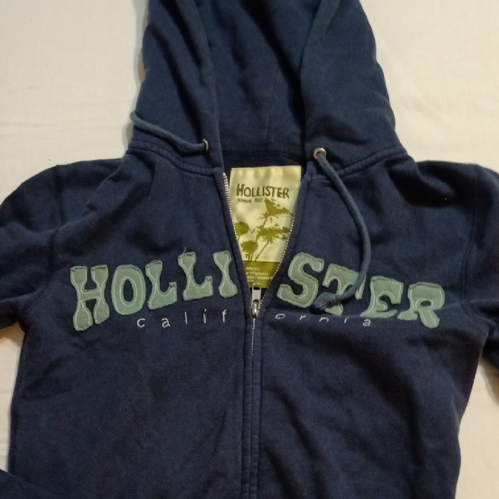 Hollister Women's Navy Blue Hoodie Jacket